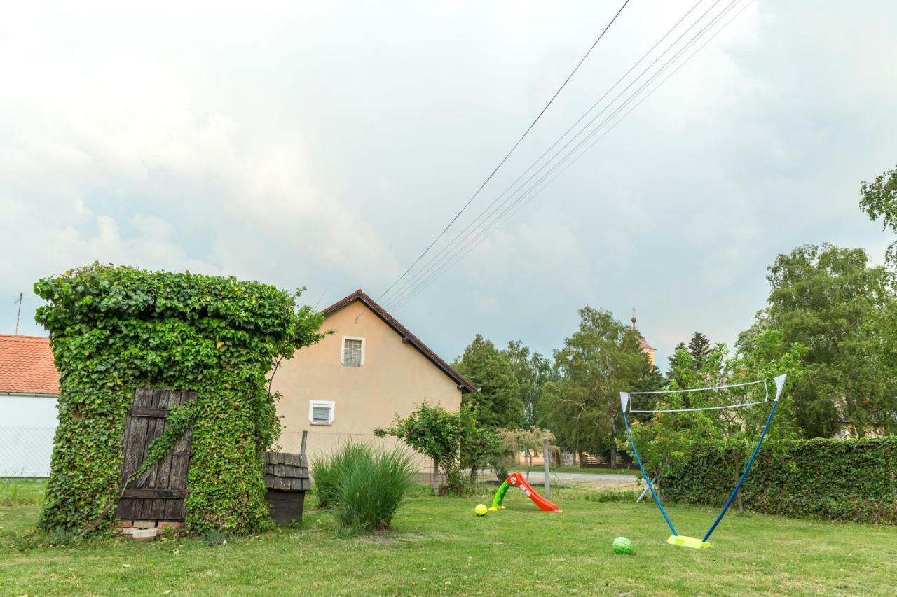 Garden Holiday Home Drenje  Exterior photo